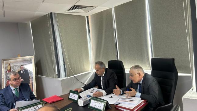 هذه مشاريع جهة مراكش آسفي، خلال أشغال دورة فبراير للجنة الإشراف والمراقبة، بحضور مدير الوكالة وأعضاء اللجنة.