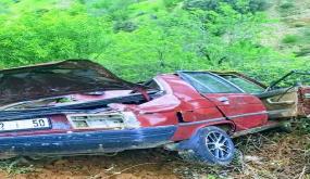 نجاة ركاب سيارة خفيفة بعد انقلابها في واد بضواحي بني بشير بالحسيمة