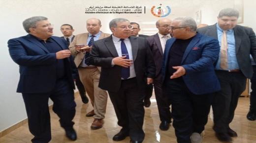 عامل إقليم آسفي يتفقد مركز التكوين في الفخار والخزف ويطلع على برامج تأهيل الصناع التقليديين