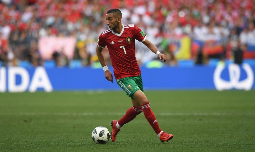 حكيم زياش يعزز تألقه بأدائه مع المنتخب المغربي