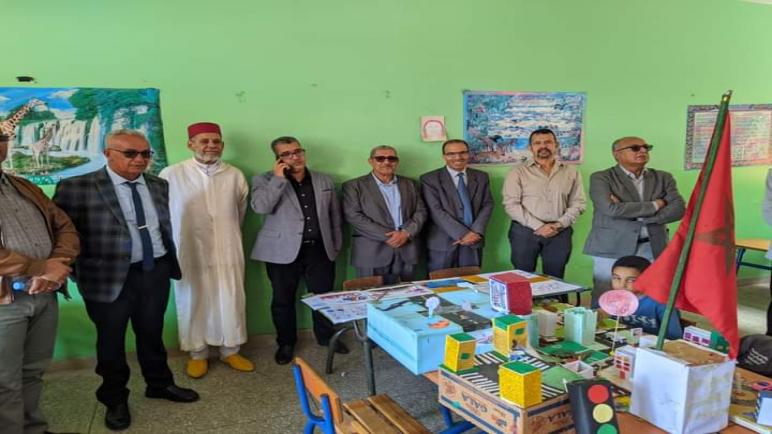 المهرجان الربيعي الثاني بفضاء مدرسة نجاح الأمير تحت شعار :” الأندية التربوية دعامة أساسية لتنشيط الحياة المدرسية ” .