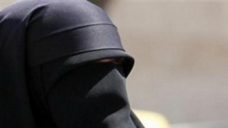 بآسفي،اعتقال متنكر بلباس امرأة وشريكه يعترضان سبيل السائقين ..