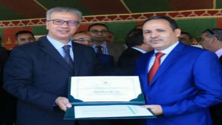 والي جهة مراكش أسفي يوزيع عدد من سيارات النقل المدرسي والشاحنات الصهريجية لفائدة الجماعات الترابية بعمالة مراكش