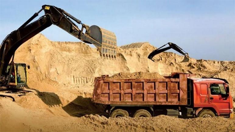 لوبيات الريع تعيث فسادا في مقالع الرمال