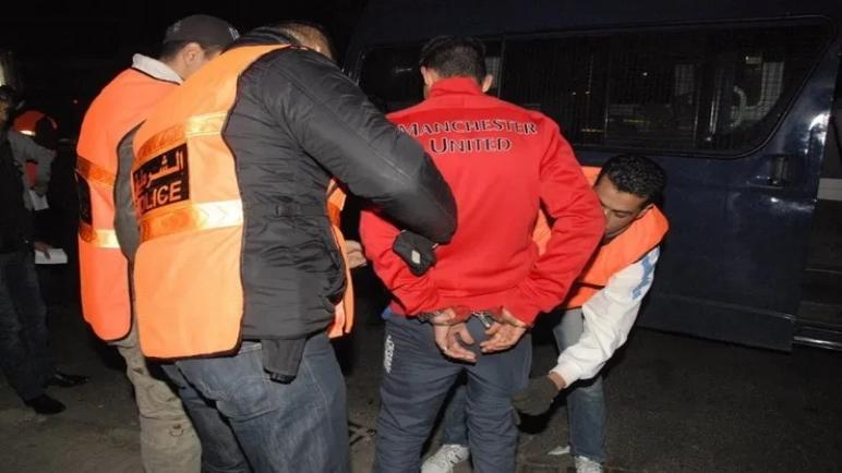 اعتقال تاجر مخدرات وحجز كميات كبيرة من “الحشيش” داخل منزله